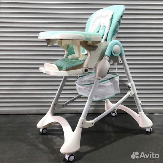 Стульчик для кормления ребенка