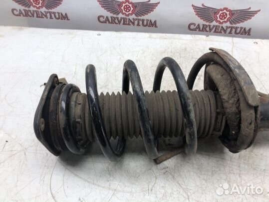 Стойка передняя левая Ford Kuga 1 2.5 I 2010