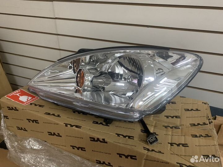 Фара левая Mitsubishi Lancer 9 2003-2008