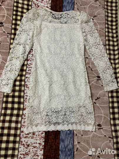 Платье мини гипюровое