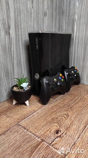 Xbox 360 Freeboot 70игр 2геймпада