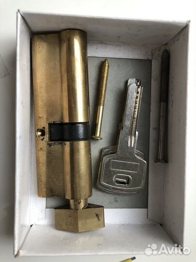 Цилиндр замка личинка с вертушкой - Латунь 90 мм