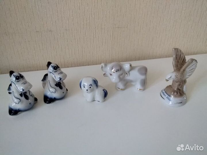 Сувенир. Статуэтка. Гжель и другие