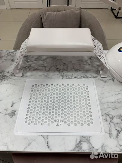 Маникюрный пылесос встраиваемый