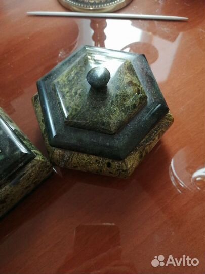 Малахитовая шкатулка