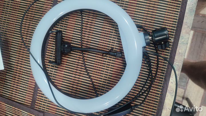 Кольцевая лампа 26 см