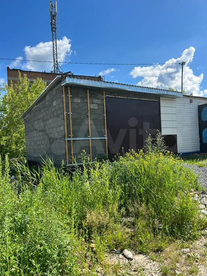 Гараж, > 30 м²