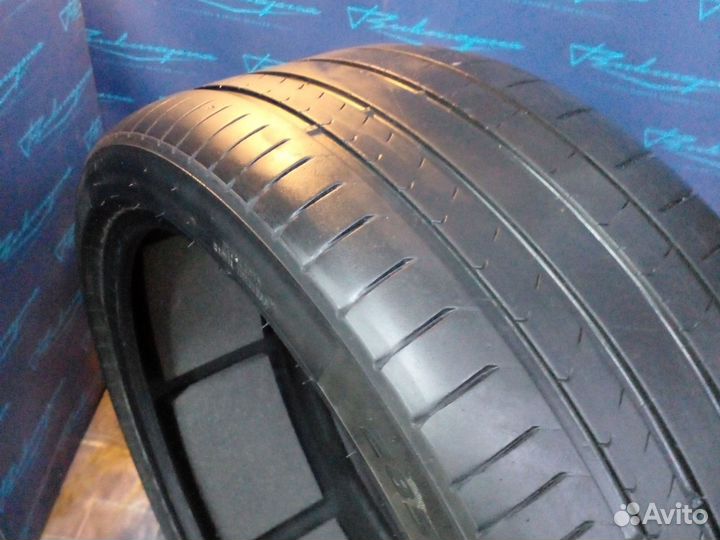Pirelli P Zero PZ4 285/35 R23 107Y