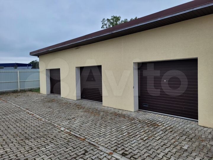 Дом 324 м² на участке 9,5 сот.