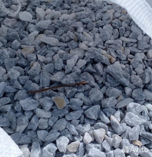 Мраморная крошка в мешках