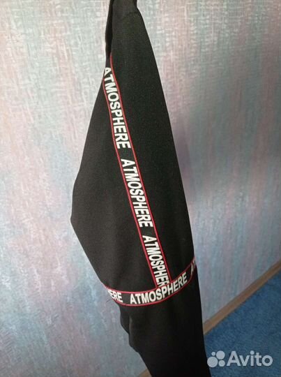 Черная кофта на молнии