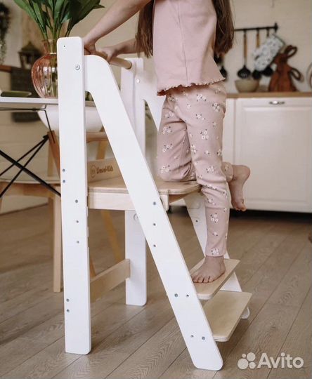 Башня помощника монтессори