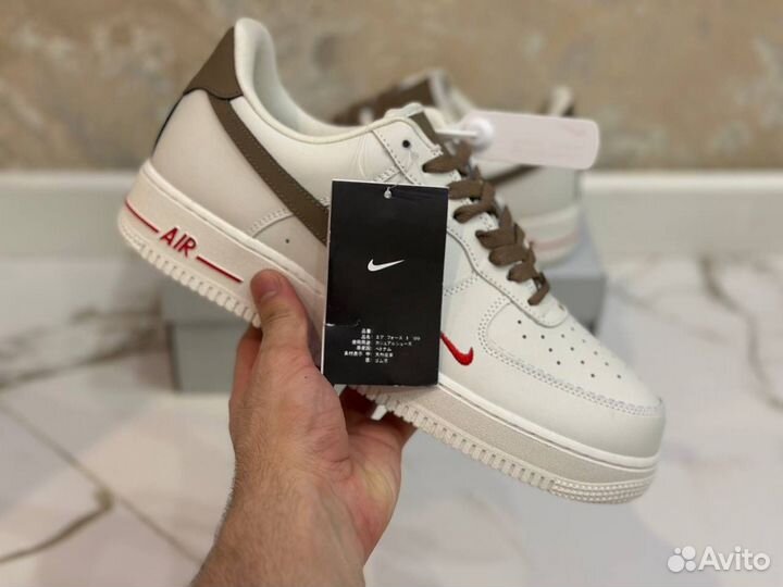 Кроссовки Nike Air Force белые