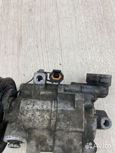 Компрессор кондиционера nissan note E11