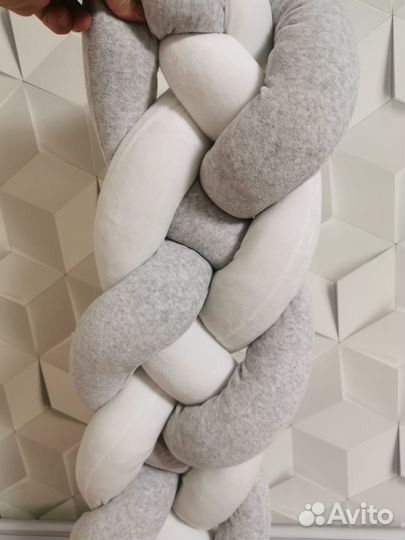 Бортик в кроватку косичка