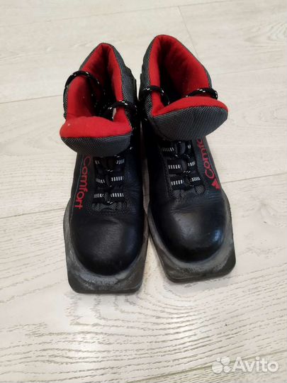 Лыжные ботинки размер 34