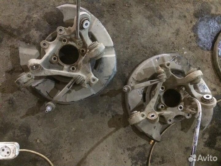 Кулак суппорт передний задний бмв Х1(Е84),Х5(Е53)