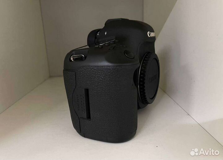 Canon 5D Mark III Body id 22 540