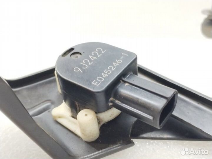 Датчик высоты дорожного просвета задний левый