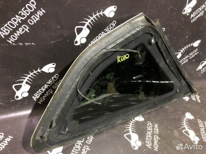 Стекло (форточка) боковое правое Ford Focus 3