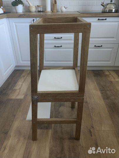 Башня помощника Монтессори