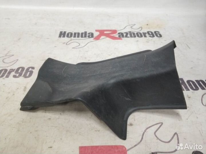 Накладка на порог задняя левая Honda Cr-V 2 RD7