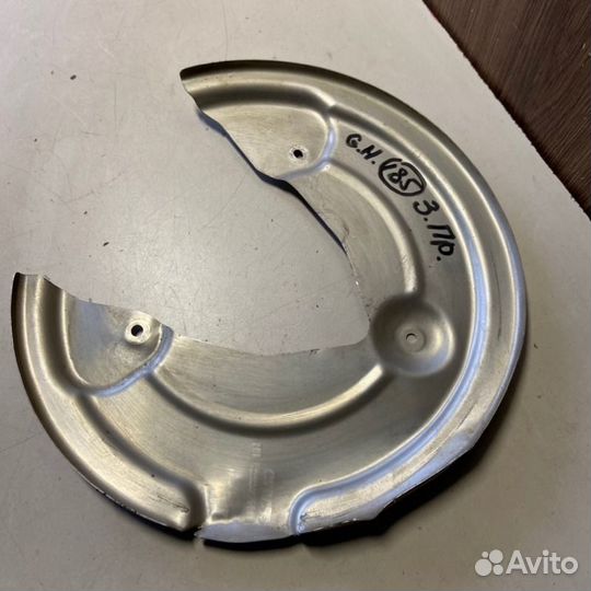 Пыльник тормозного диска задний правый Geely