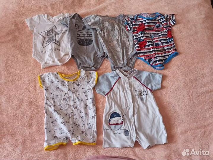 Детские вещи (боди, песочники) с 0 до 3 месяцев