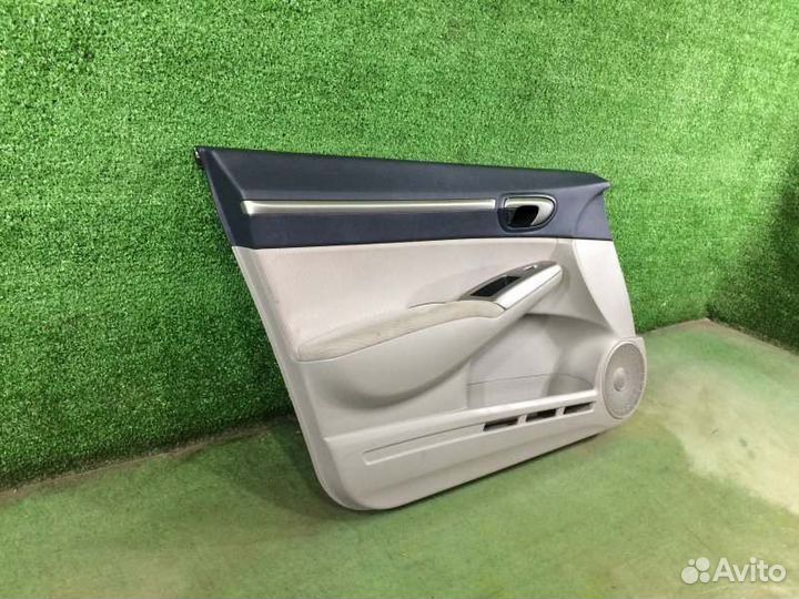 Обшивка двери передняя левая Honda Civic FD1 R18A