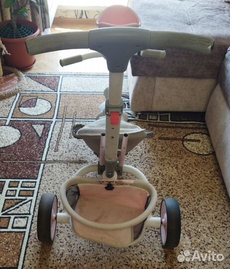 Детский трехколесный велосипед