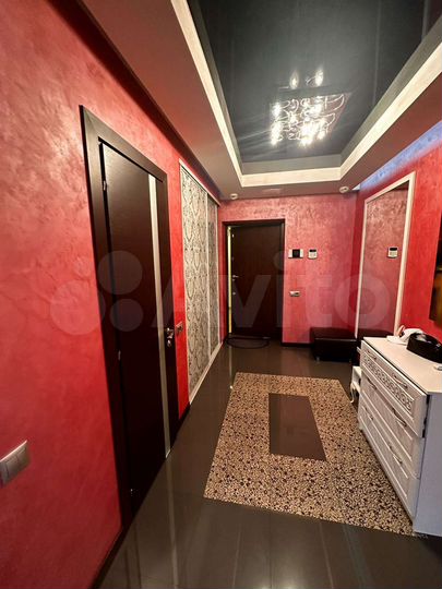 3-к. квартира, 135 м², 4/44 эт.
