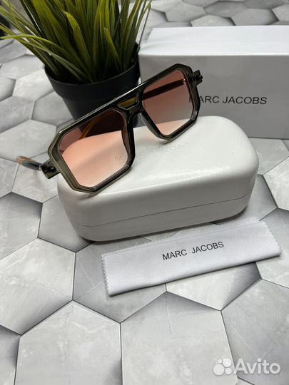 Очки солнцезащитные Marc Jacobs