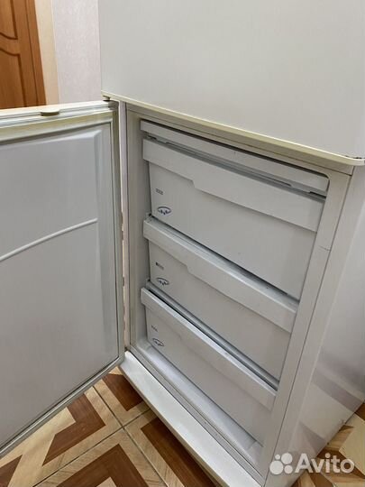 Холодильник