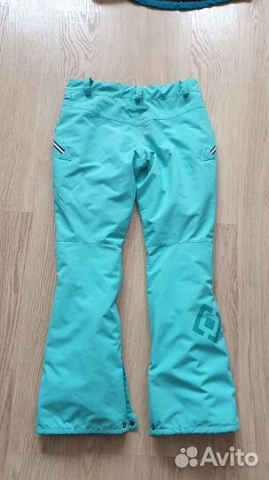 Костюм женский для сноуборда