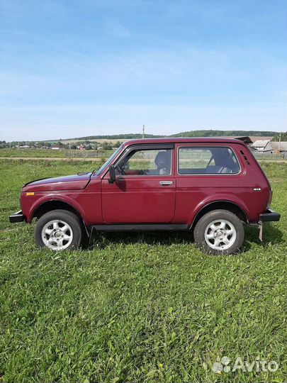 LADA 4x4 (Нива) 1.7 МТ, 2003, 71 000 км