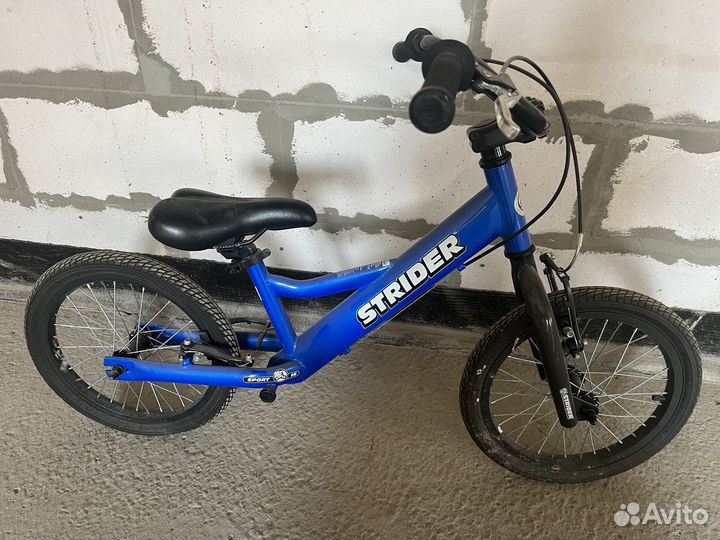 Беговел strider 16 sport