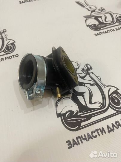 Патрубок карбюратора (коллектор впускной) 152QMI