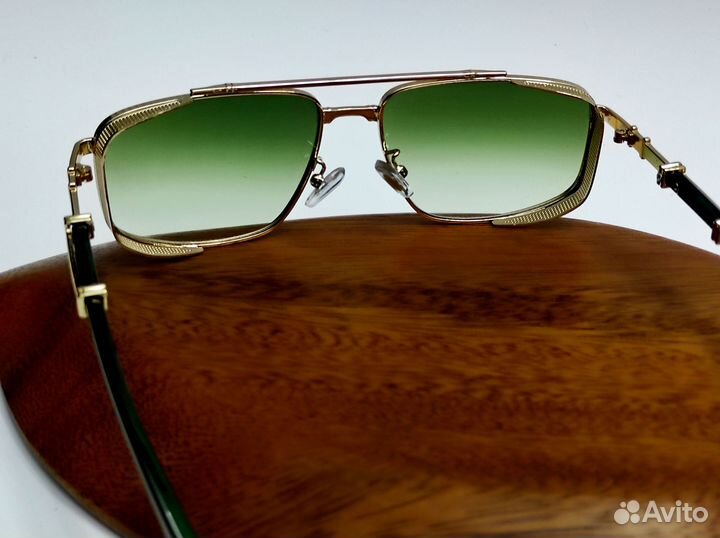 Солнцезащитные очки зеленый градиент