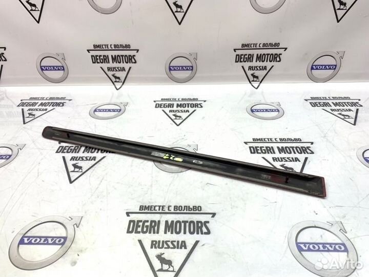 Молдинг двери задний левый Volvo V70 XC70 04-07