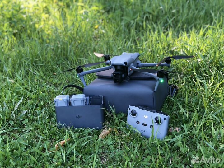 Квадрокоптер DJI Air 3 Fly More Combo (DJI RC 2)