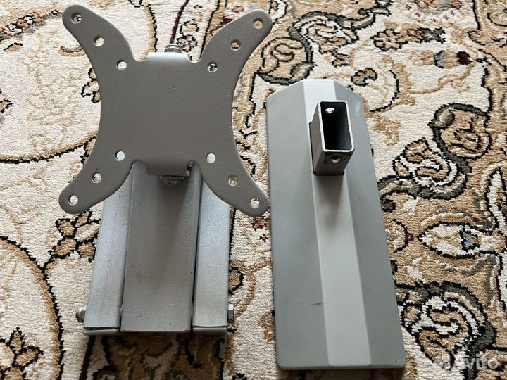 Кронштейн для телевизора