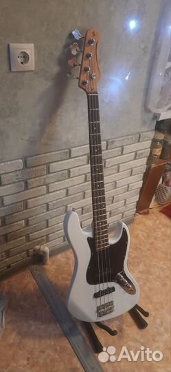 Бас гитара Stagg