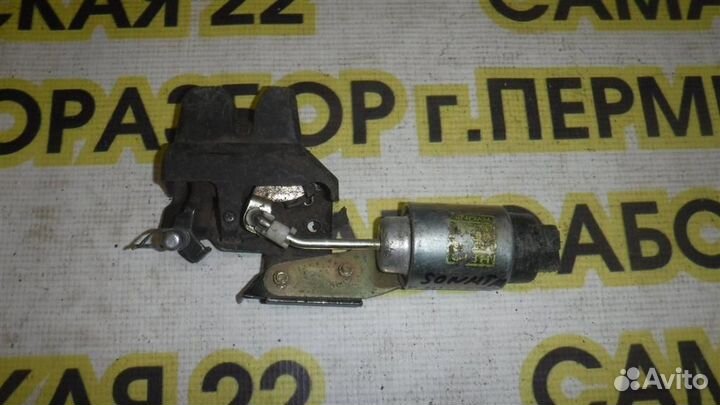 Замок багажника Hyundai Sonata IV (EF) 1998-2012