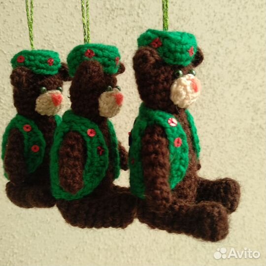 Медведь вязаный