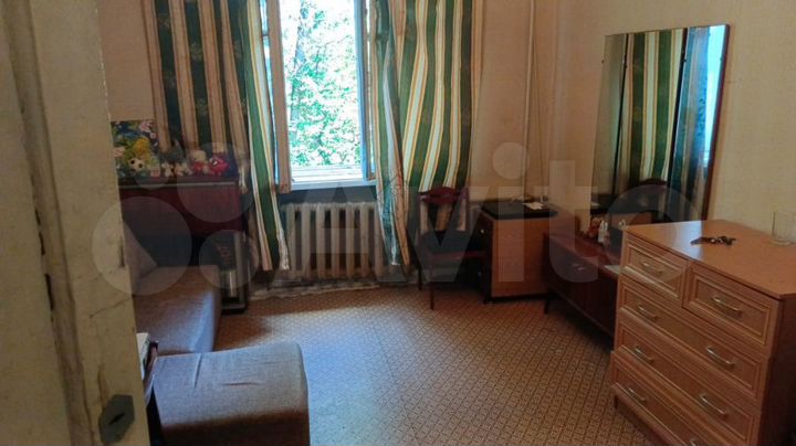 Комната 14 м² в 4-к., 2/5 эт.