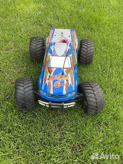 Бензиновая машина на радиоуправлении