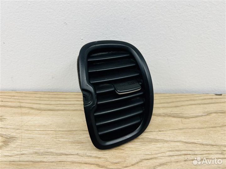 Воздуховод передний правый Kia Rio 4 G4LC 1.4