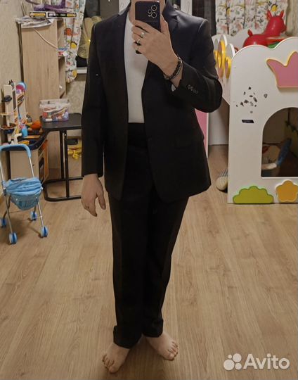 Костюм черный в клетку приталенный шерсть 48/182