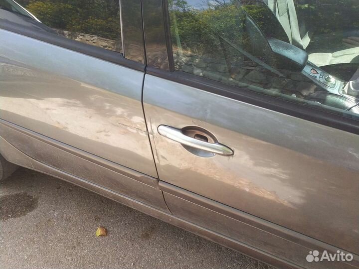Renault Laguna, 2005