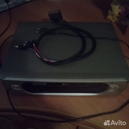Видео магнитофон lg